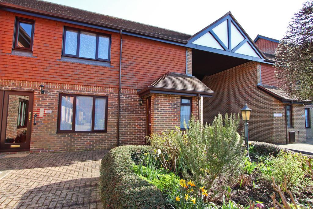 The Avenue, Tadworth 2 bed retirement property £400,000