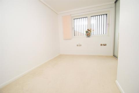 100 Mill Road, Aveley, South Ockendon, RM15 4SR