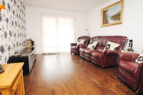 100 Mill Road, Aveley, South Ockendon, RM15 4SR