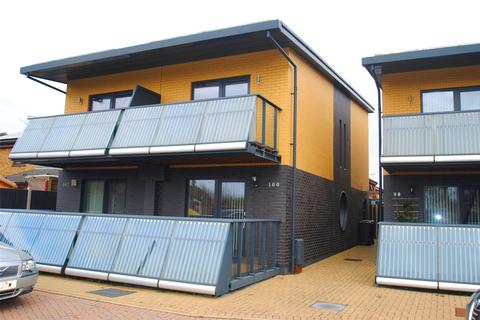 100 Mill Road, Aveley, South Ockendon, RM15 4SR