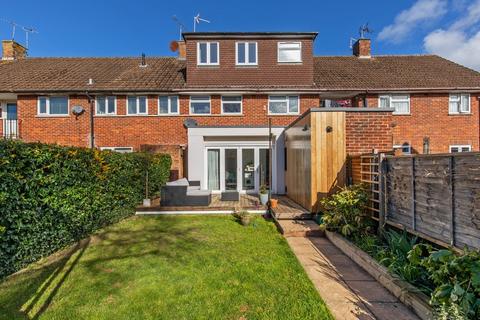2 Fleming Road, Winchester, SO22 6EE