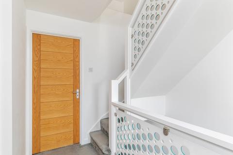 2 Fleming Road, Winchester, SO22 6EE