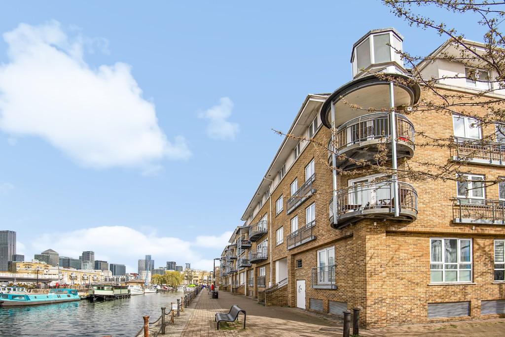 Rainbow Quay, Surrey Quays 3 bed apartment £600,000