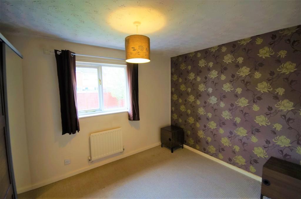 Ladyfields Way, Coventry, CV6 4PB 2 bed end of terrace house £775 pcm