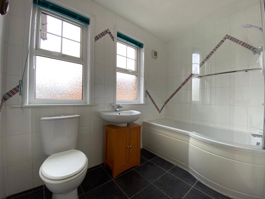 Main Bathroom