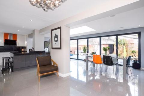 3 Coopers Drive, Dartford, DA2 7WS