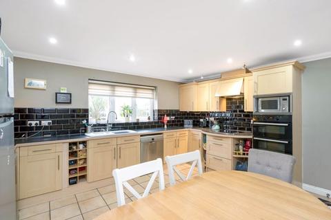10 Coopers Drive, Dartford, DA2 7WS