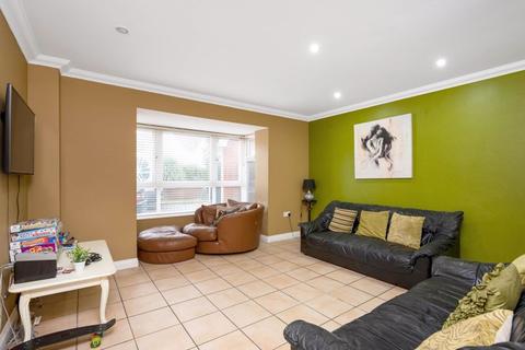 10 Coopers Drive, Dartford, DA2 7WS