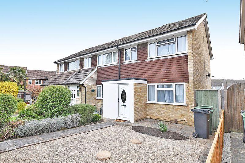 Higham Close, Maidstone ME15 3 bed end of terrace house £275,000