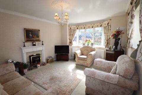 27 Buttons Farm Road, Wolverhampton, WV4 5LR