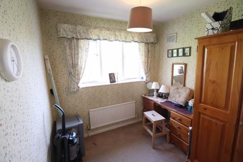 27 Buttons Farm Road, Wolverhampton, WV4 5LR