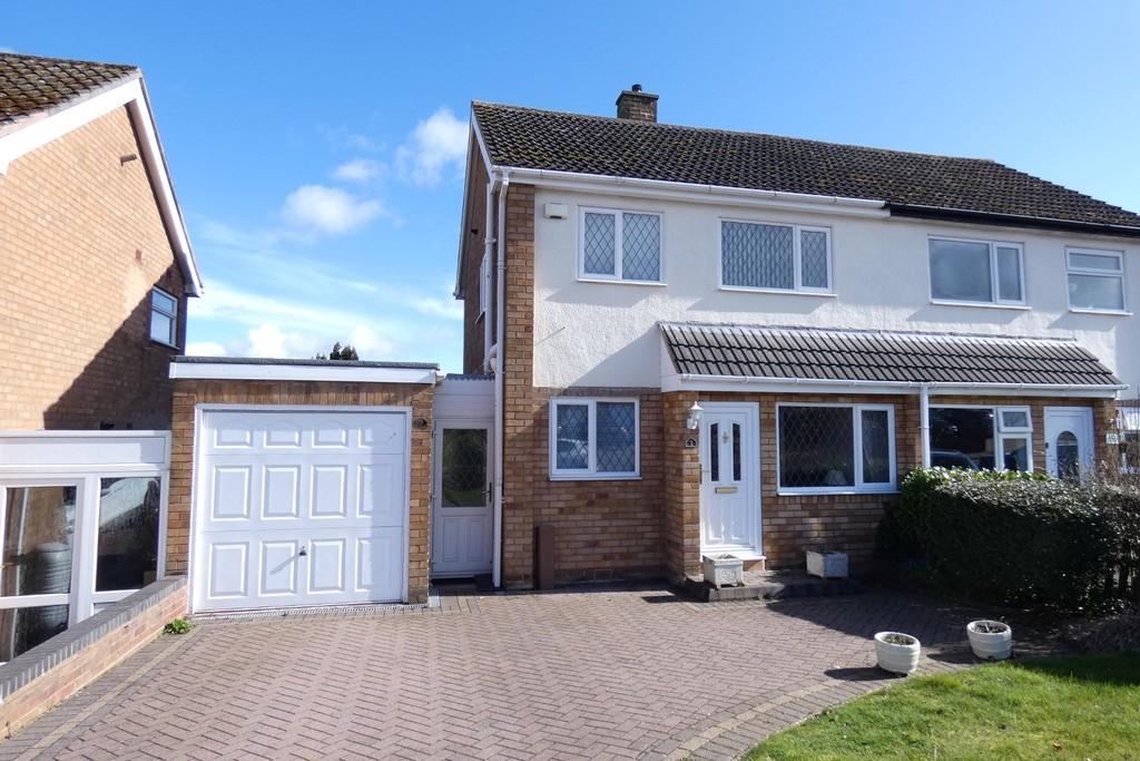 Kittoe Road, Four Oaks 2 bed semidetached house £295,000