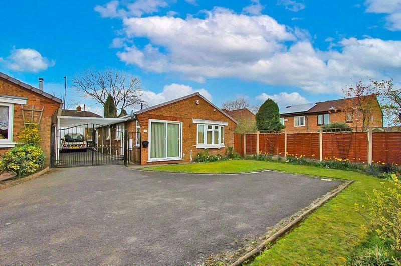 Empress Way, Victoria Mews, Darlaston 2 bed detached bungalow £215,000