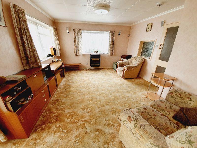 Orphanage Road, Erdington Birmingham... 3 bed semidetached house £