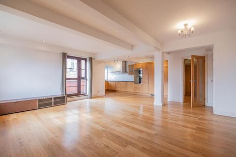 undefined, Dickinson, Manchester, Greater Manchester, M1 4LX
