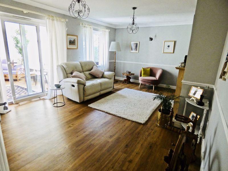 Sitting Room ...