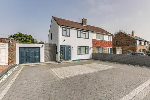 33 Crowborough Drive, Warlingham, CR6 9SJ