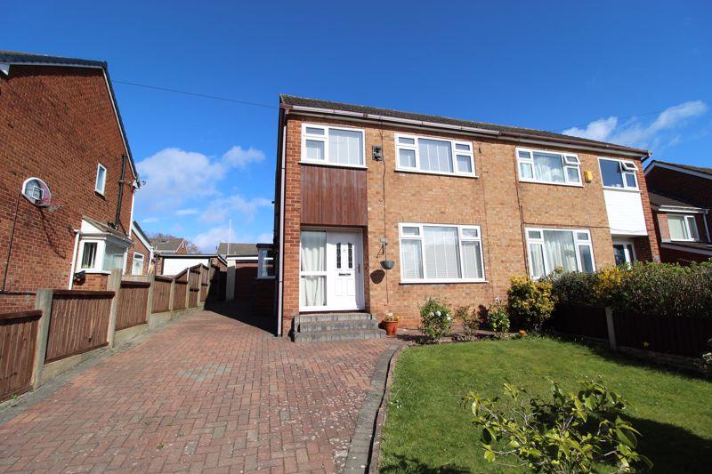 Holmlands Drive, Prenton 3 bed semidetached house £190,000