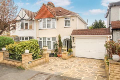 29 Beverley Road, Whyteleafe, CR3 0DW