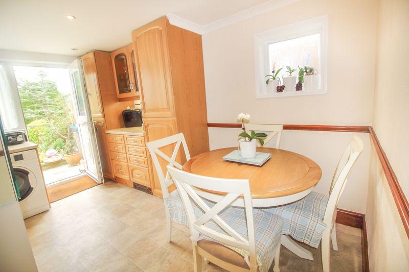Kitchen / breakfast