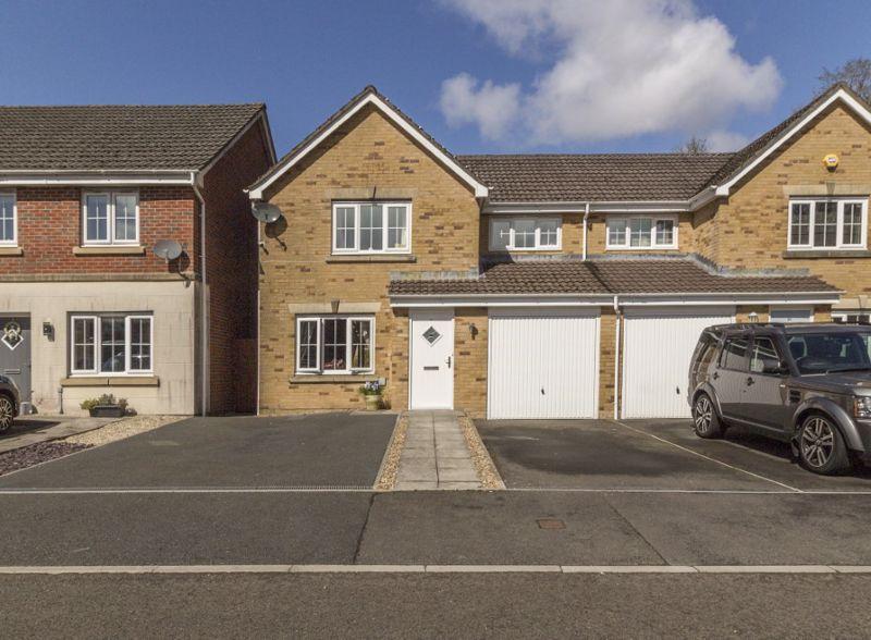 Coed Celynen Drive, Abercarn REF 00013531 3 bed semidetached house