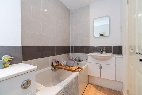 43 Alma Road, Chesham, HP5 3HD