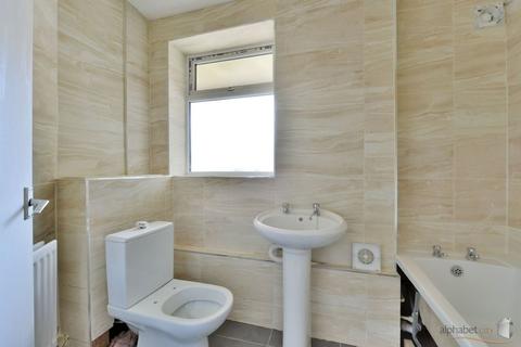 50 Dudley Road, Romford, RM3 8LL