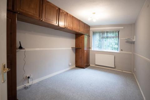 2 bedroom maisonette to rent, Copthorne, Crawley