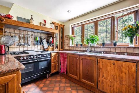 46 Pine Grove, London, N20 8LA