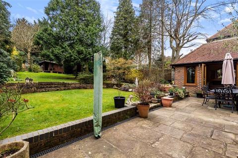 46 Pine Grove, London, N20 8LA