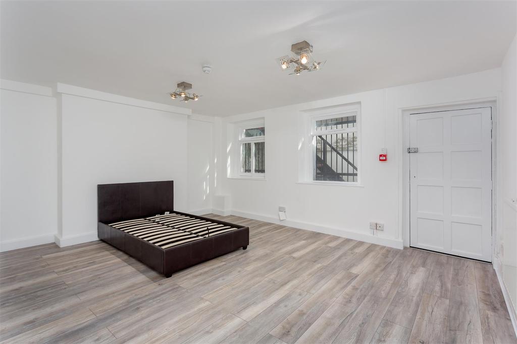 Flat 2, 56-58 Crowndale Road, NW1 1 TP-001.jpg