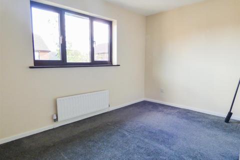 37 Henley Deane, Northfleet, Gravesend, DA11 8SU