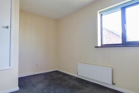 37 Henley Deane, Northfleet, Gravesend, DA11 8SU