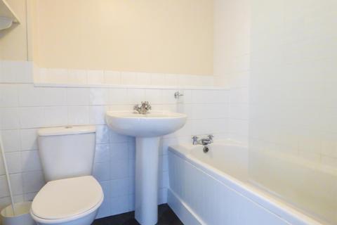 37 Henley Deane, Northfleet, Gravesend, DA11 8SU