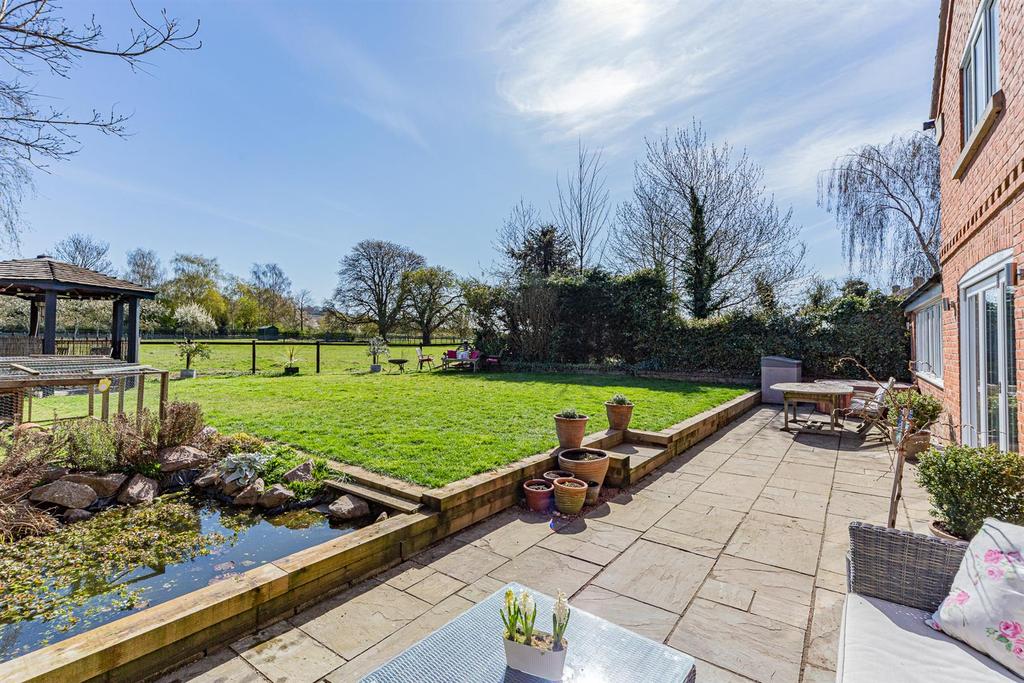 Drayton Road, Medbourne, Market Harborough 6 bed detached house £