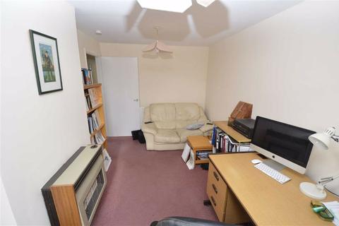 6 Barge Close, Wigston, LE18 4NP