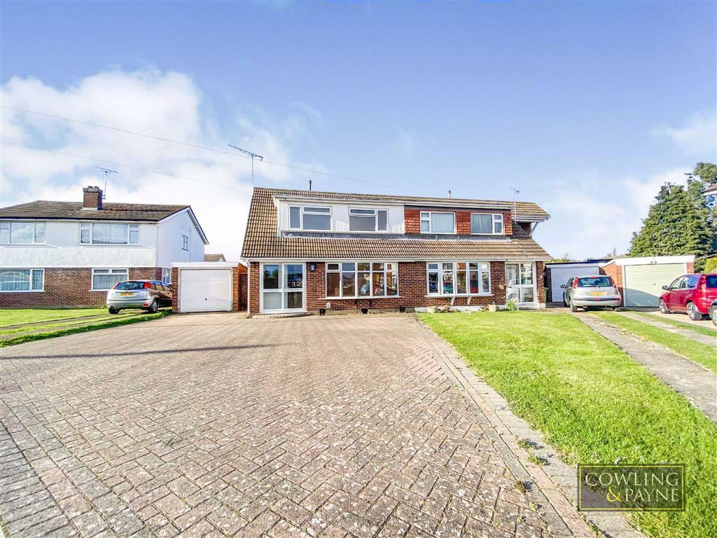 Reeds Way, Wickford, Essex 3 bed semidetached house £435,000