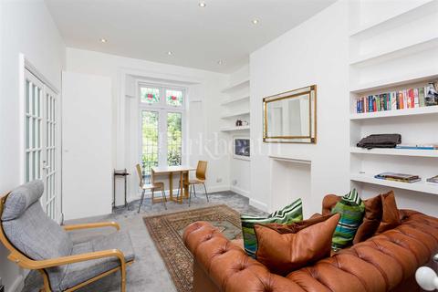 Flat 3, 2 Tasker Road, London, NW3 2YR