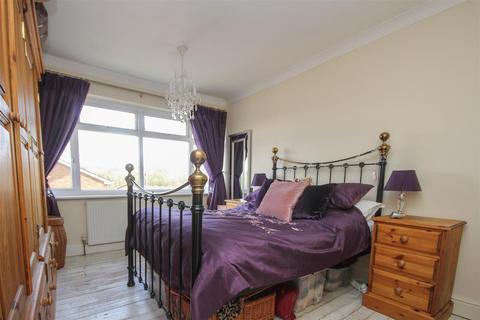 11 Tern Way, Brentwood, CM14 5NY