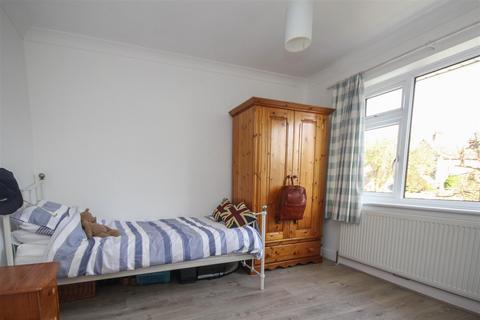 11 Tern Way, Brentwood, CM14 5NY