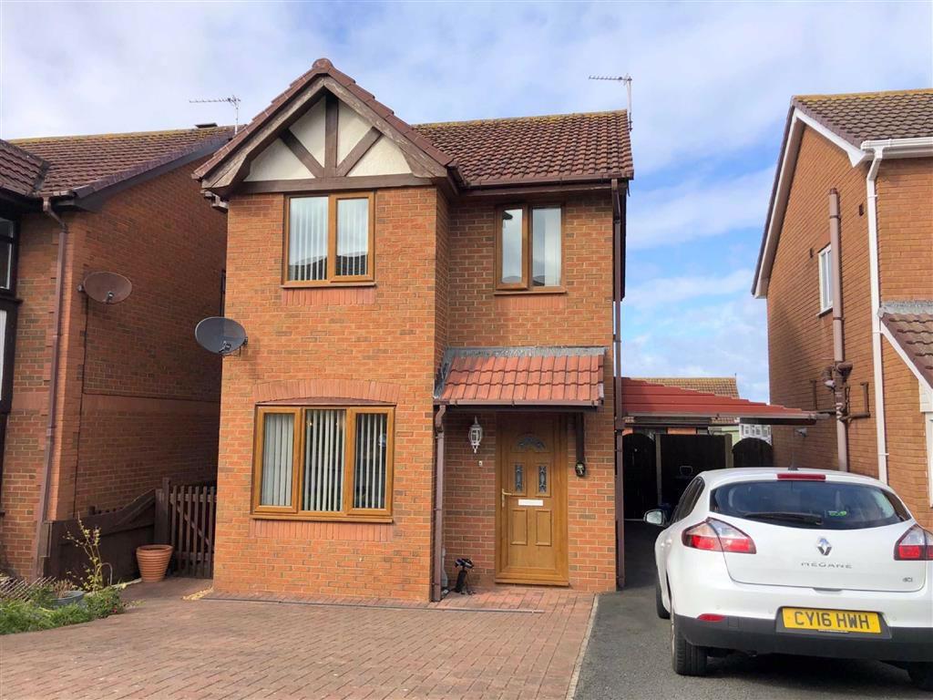 Criccieth Close, Llandudno, Conwy 2 bed detached house £215,000