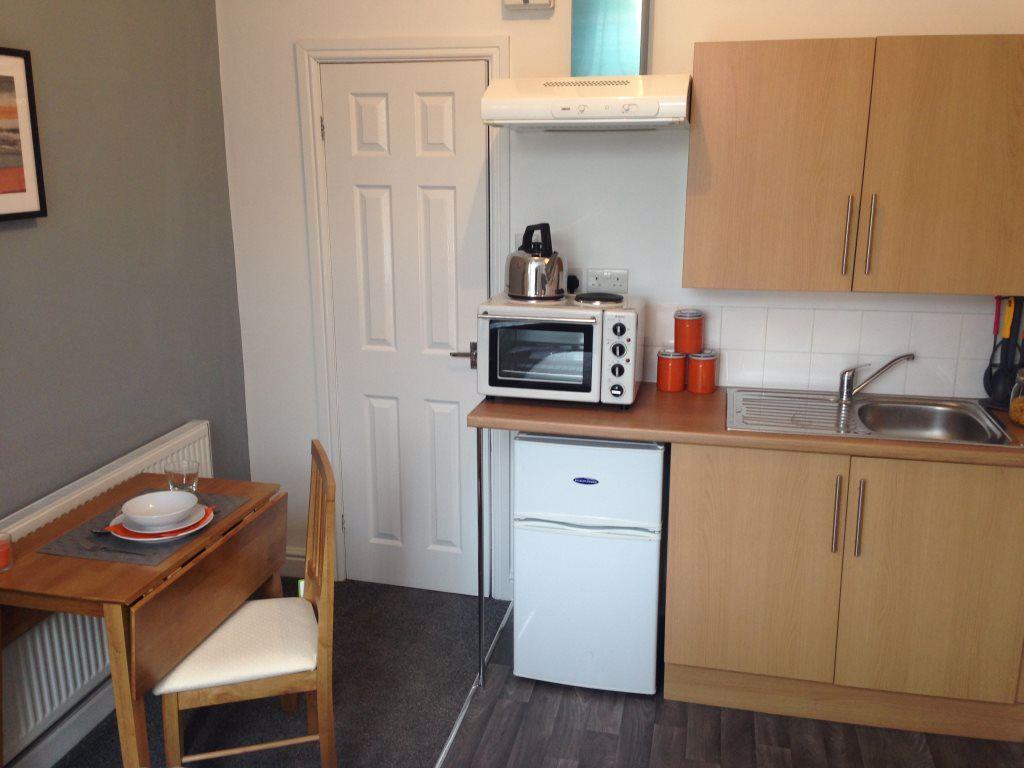 Flat, Doncaster Studio £347 pcm (£80 pw)