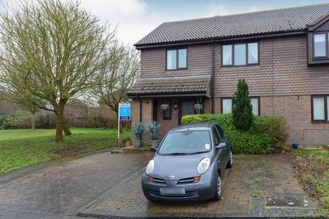 6 Beamont Close, Manston, Ramsgate, CT12 5LZ