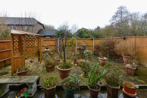 6 Beamont Close, Manston, Ramsgate, CT12 5LZ