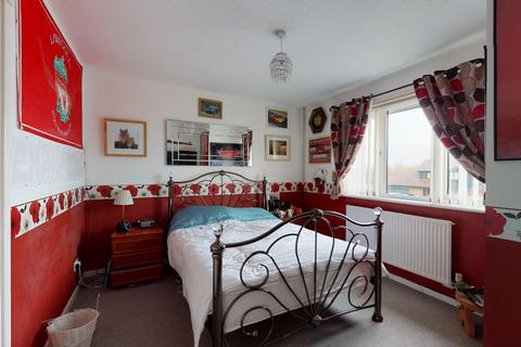6 Beamont Close, Manston, Ramsgate, CT12 5LZ