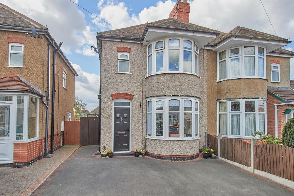 Thirlmere Road, Hinckley 3 bed semidetached house £195,000