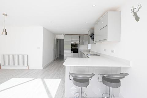 Wildorbar Bournebridge Lane, Stapleford Abbotts, Romford, RM4 1LT
