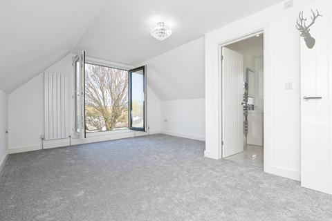 Wildorbar Bournebridge Lane, Stapleford Abbotts, Romford, RM4 1LT