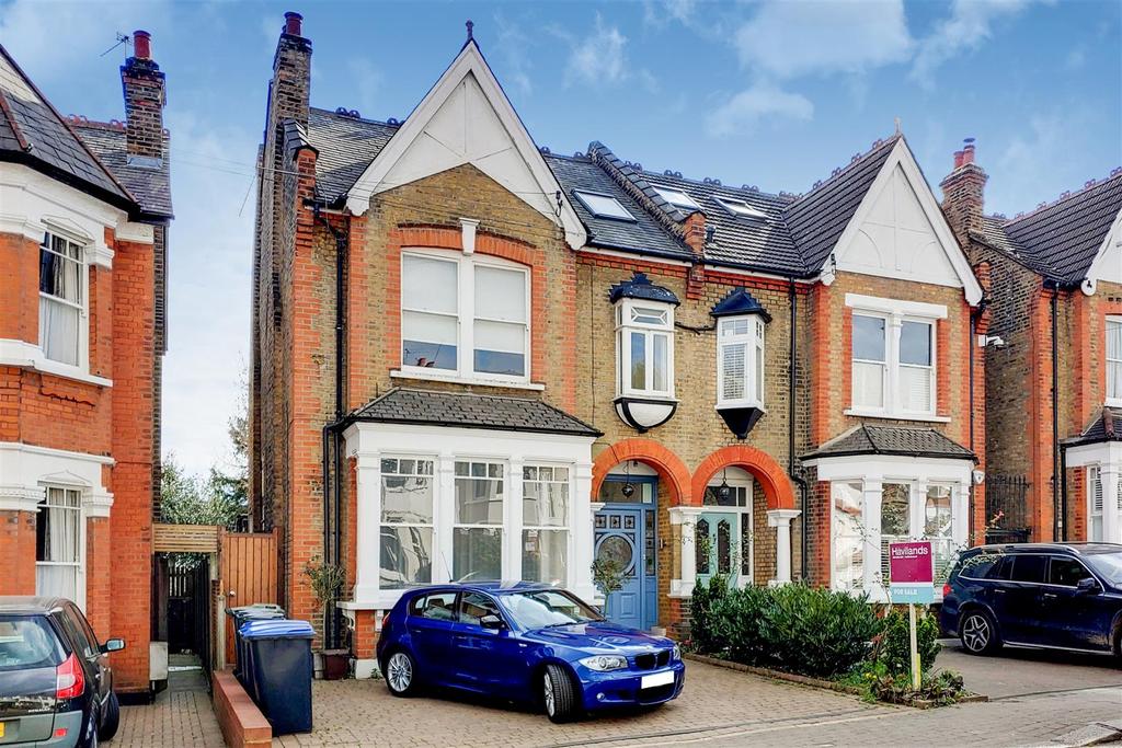 Compton Road, Winchmore Hill, N21 3 bed flat for sale £630,000