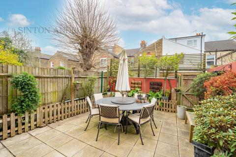 21 Drayton Avenue, London, W13 0LE